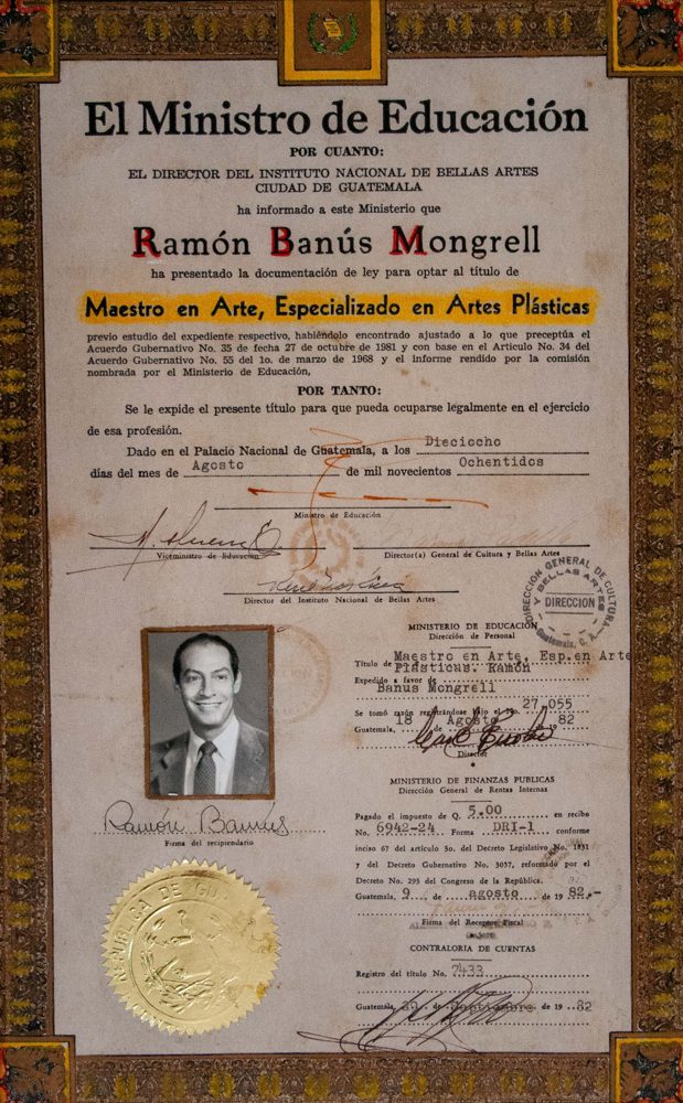 Diploma: Maestro de Arte especializado en Artes Plásticas, Ministerio de Educación de Guatemala